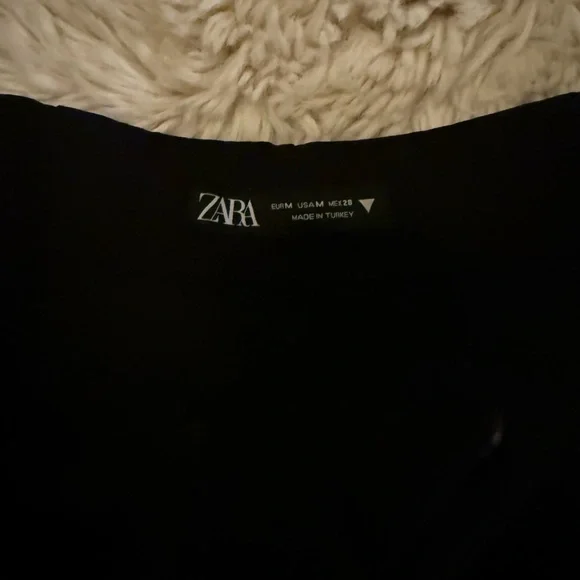 Zara Classic Black high waisted shorts - Picture 5 of 5